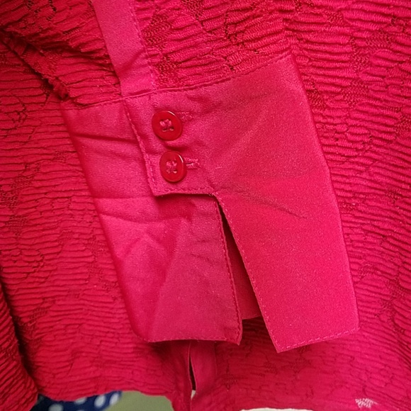 Red Stretch Lace Collared Cuffed Button Up Top - Picture 5 of 6